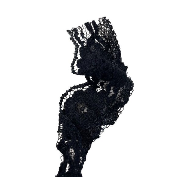 Vintage Scallop Lace Trim Edging Sewing Junk Journaling Scrapbooking 3 Plus Yd u - Picture 2 of 2